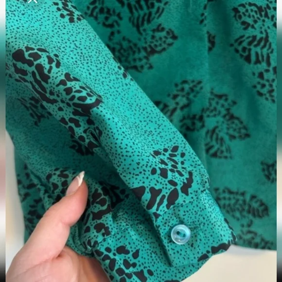 Vintage Blouse Tie Neck Secretary Pussybow Leopard Emerald Green Puff Sleeve S M - Picture 3 of 7